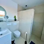 Architektenhaus In Seenaehe Mit Grossem Garten Prázdninový dům *